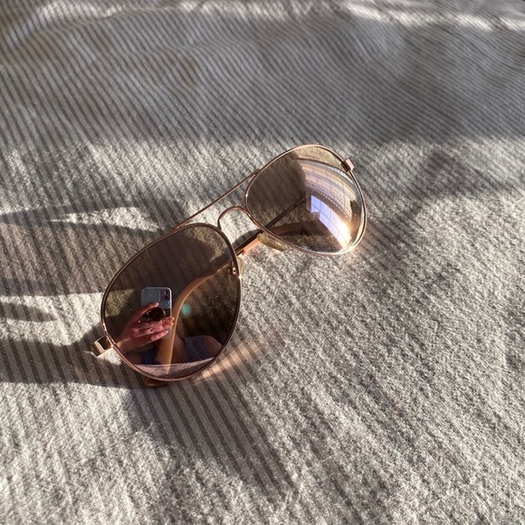 Guess Accessories - Guess pink Sun Leo Rose Gold Aviators